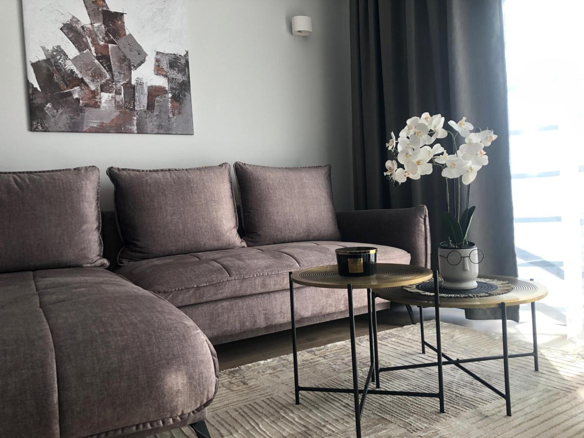 Luxurious Apartment In The Heart Of Old Town With Parking 카우나스 외부 사진