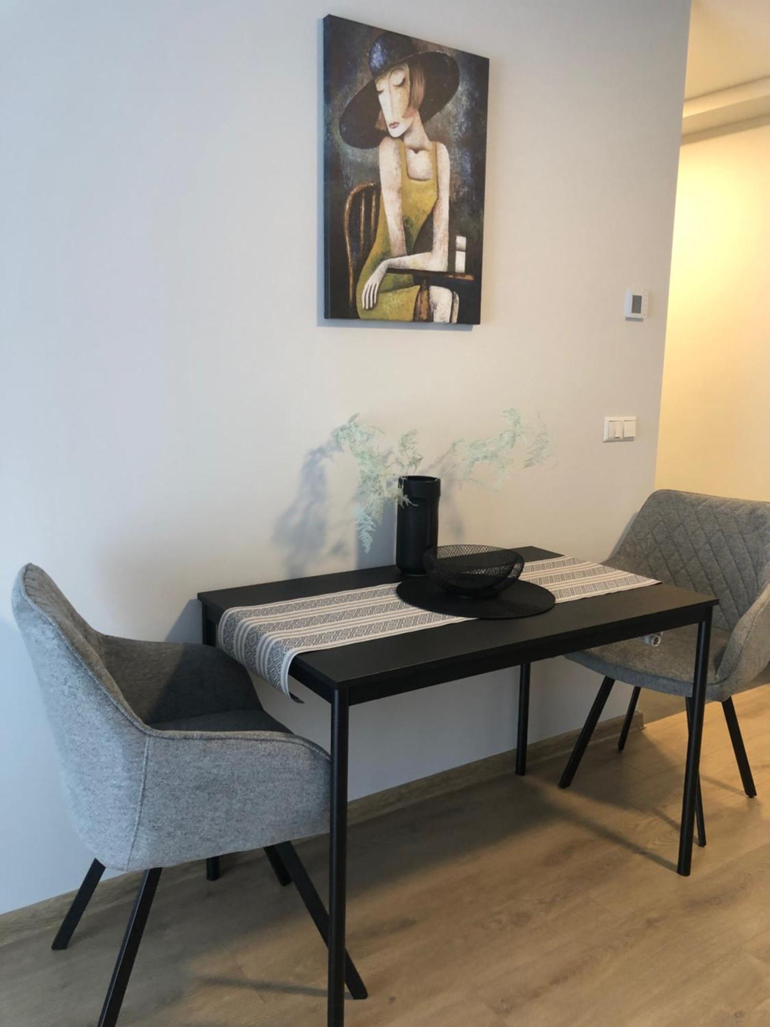 Luxurious Apartment In The Heart Of Old Town With Parking 카우나스 외부 사진
